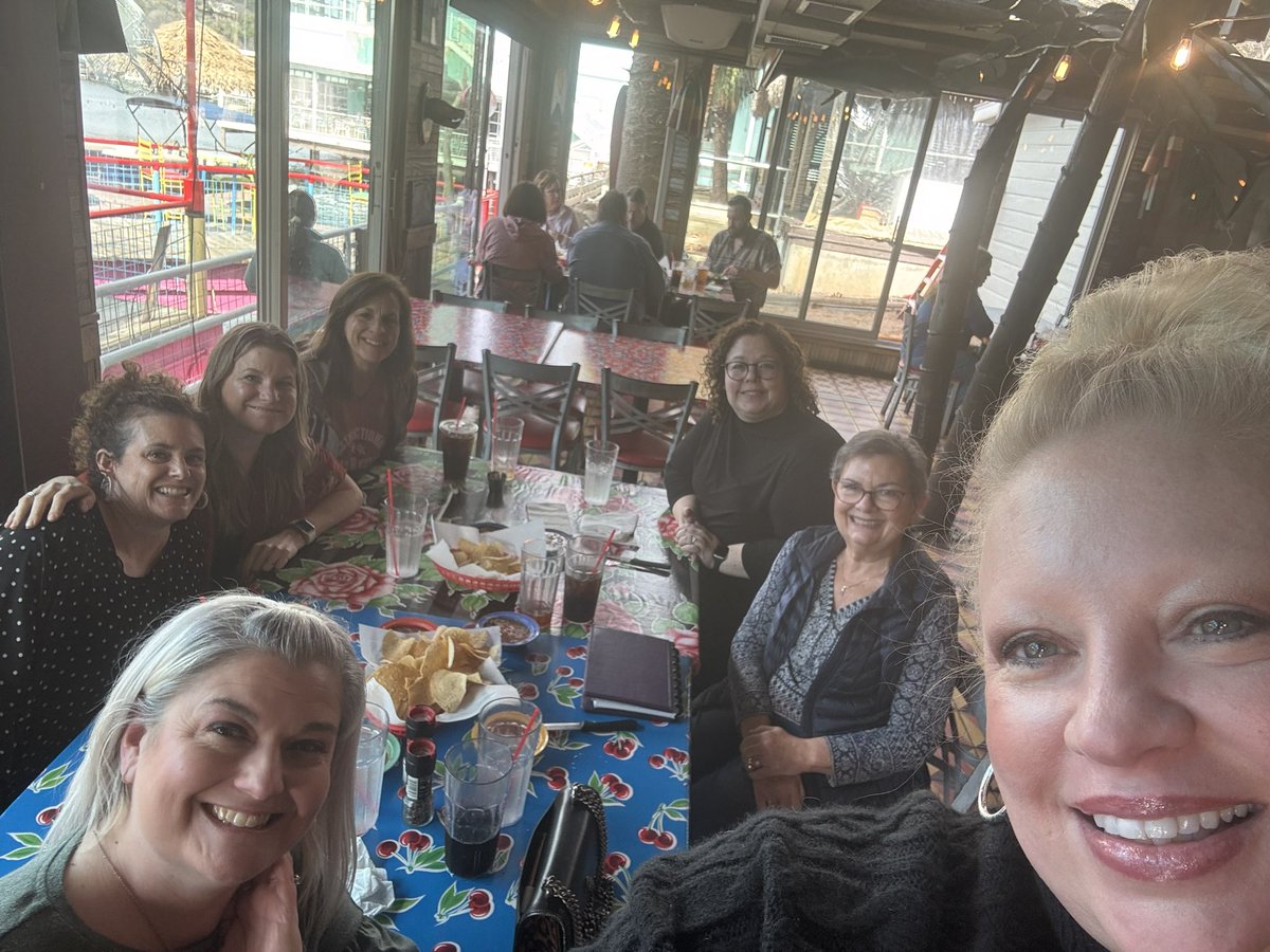 Happy Friday! We enjoyed our  
lunch at Hula Hut with <a href="/jpkillion/">Joellen Killion</a> !  Joellen’s insight and guidance are so important to us. Coaches need coaches.  #icctx
