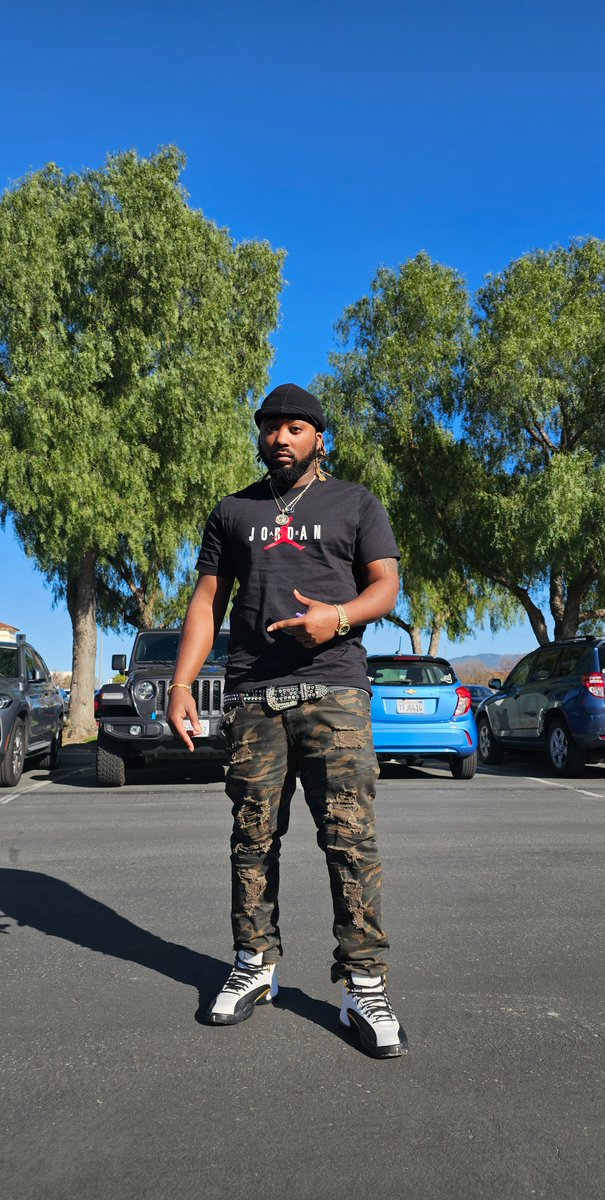 HollaatFace's tweet photo. Fuck wit sumn 😎 https://t.co/H7vW5pQigO