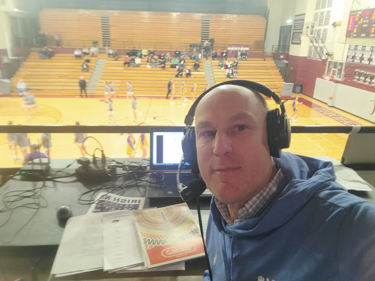 #AmericasOriginalMarchMadness selfie. 34th straight year of broadcasting a regional championship game. 🎙🏀