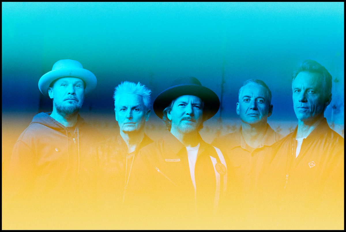PearlJam's tweet photo. In all of this dark matter...  

📸: @Danny_Clinch https://t.co/dHgCc8sBgH