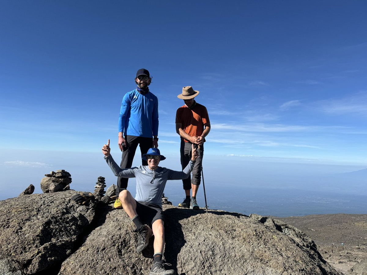 We raised more than $1M for @DamonRunyon on the @ldtimmerman Traverse of Mt. Kilimanjaro. And all of us made it to the top including @TDCowenResearch’s @YaronWerber, @renetxbio and @IAmBiotech Emerging Companies Section Chair and @COMPASSPathway CFO Teri Loxham. Congrats all!