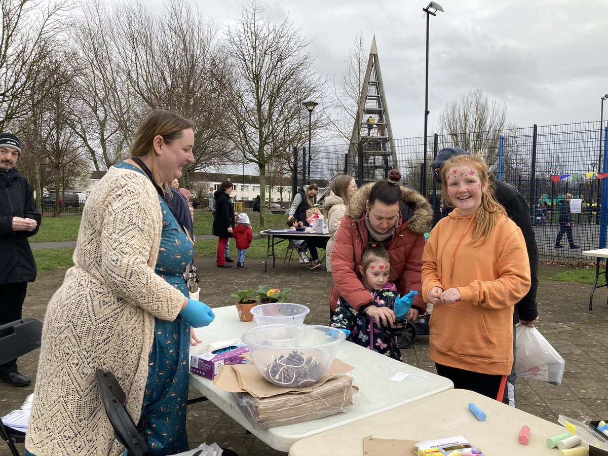 I am so proud of Stockbridge Action Youth for driving forward consultation with the local community that resulted in a successful bid by @KnowsleyCouncil to @VeoliaUK This has helped bring a much needed safe and fun play park. ❤️ knowsleynews.co.uk/new-play-area-… 🤩 Amazing! @ForHousing