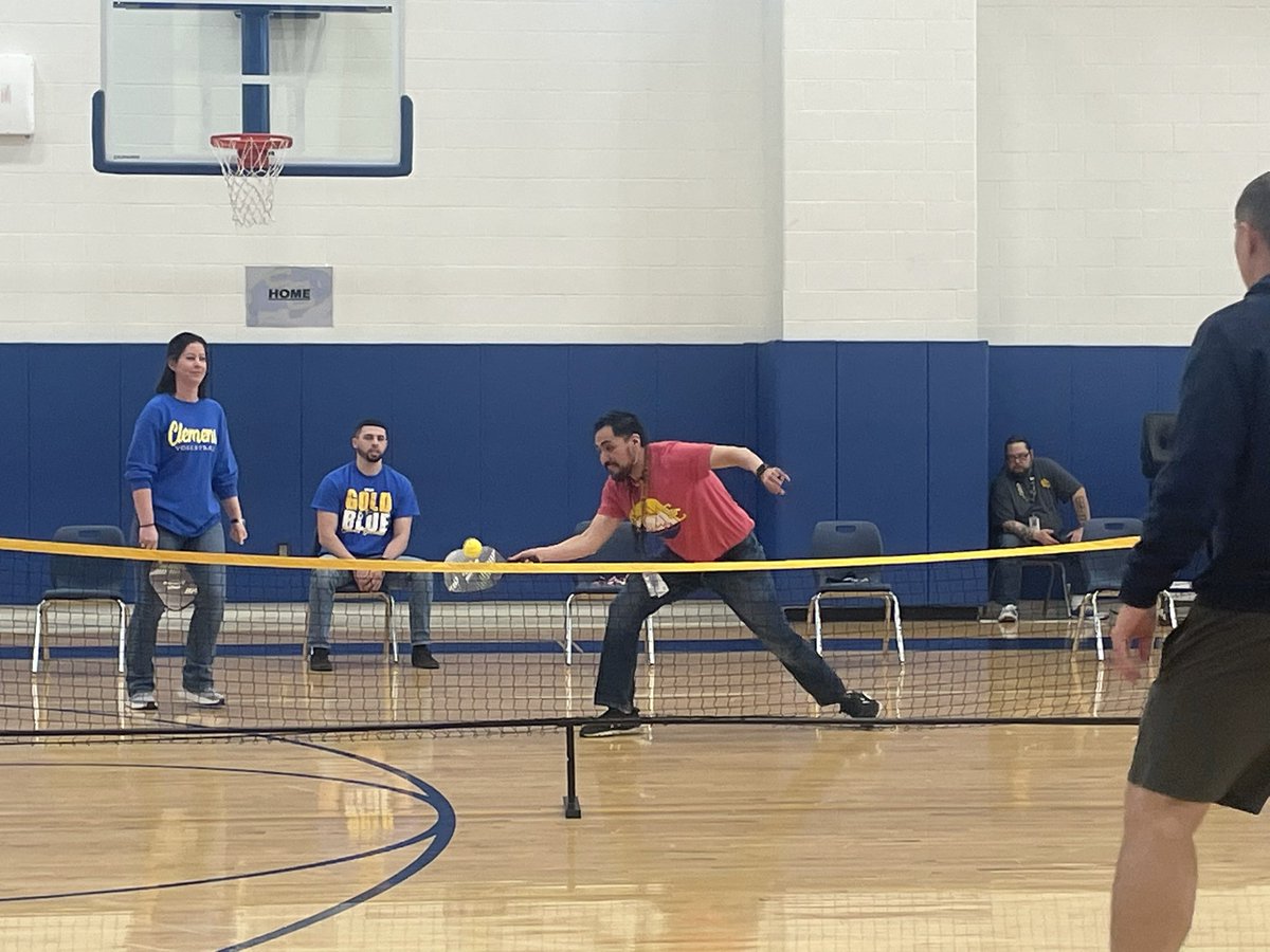 SCHS_Math_Dept's tweet photo. Congrats Clemens Math Dept for taking the WIN today 🏆🏆🏆@SamuelClemensHS @JFalconSCHS @MsASirizzotti https://t.co/NLJzcwo3jN