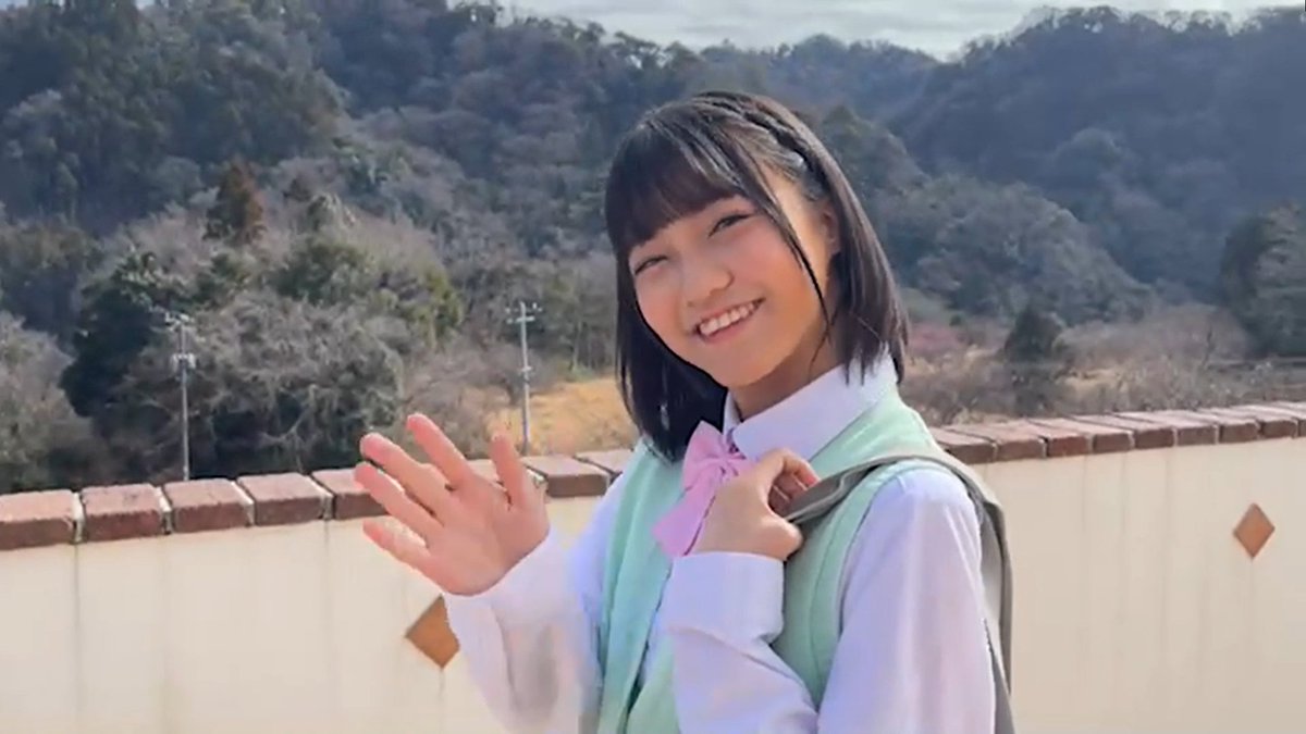 あ やべ~! on X: "@SmashTV_idol 今日撮影中の広瀬うたはちゃん📹❣️ 三作目は、配信限定の「もっと教えて!うたはちゃん」❗️❗️ (2月なのにプール撮影もしたらしい😍) 100の質問、楽しみで~すっ🥰💞 うたはちゃんは、Xはじめないのかな❓❓ https://t.co ...