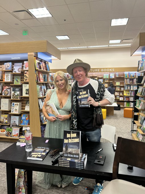 What a fun book signing @scottnathan 📚📚📚it&rsquo;s an honor to be next to you on the shelves at @BNBuzz @BNEventsGrove<a class="tags" target="_blank" title="On Twitter" href="/?out=eyJ0eXAiOiJKV1QiLCJhbGciOiJIUzUxMiJ9.eyJpYXQiOjE3MjA3NTg4ODIsImlzcyI6InR3cG9ybnN0YXJzLmNvbSIsIm5iZiI6MTcyMDc1ODg4MiwiZXhwIjoxNzUyMjk0ODgyLCJyZWRpcmVjdF91cmwiOiJodHRwczovL3R3aXR0ZXIuY29tL3Njb3R0bmF0aGFuIn0.xku6lANSaR-GC3jsw84PBfLG-qT4NcMCXLov4MUfaOXIhaZNVqA79tO6dNUUCyEC0PyGT-X3Bo-qNhcbm6olJQ">@scottnathan</a><a href="/tag/books"class="tags"><span>#books</span></a>