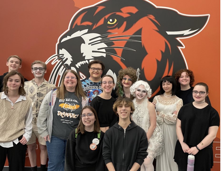 These AMAZING thespians are former Ss from Mill Creek. There were so many in this production I had to get a photo! If you haven’t seen “The Addam’s Family” musical you can still see it tomorrow night at 7 pm at SMNW. @theSMSD @MillCreekLxPTA @MillCreek512
