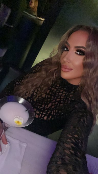 My favorite thing to do after a solid work day is go out after for a good stiff drink 😜 https://t.co<a href="/tag/teamrr"class="tags"><span>#teamrr</span></a>