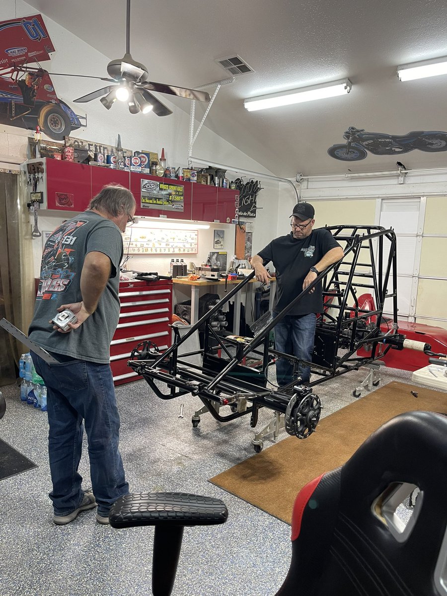 Building!!! <a href="/TerryMccarl24/">Terry McCarl</a> <a href="/RaceMaxims/">Maxim Racing, Inc.</a> <a href="/SmileyLifting/">Smiley Lifting</a>