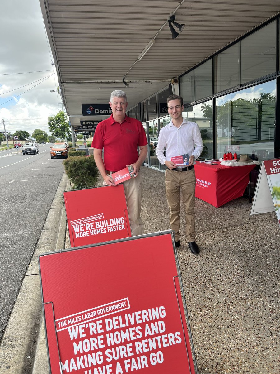 Out in Bracken Ridge this morning talking people about the Miles Government’s #HomesforQueenslanders plan and local council issues with Thomas Stephen - Labor for Bracken Ridge. Thanks to everyone who stopped to have a chat.