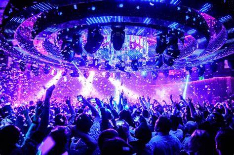 DanceAnthemsRad's tweet photo. Let's get the weekend properly started!
Join @SimonMarshallDJ for Weekend Anthems from 8pm! https://t.co/S0aax1rTvV