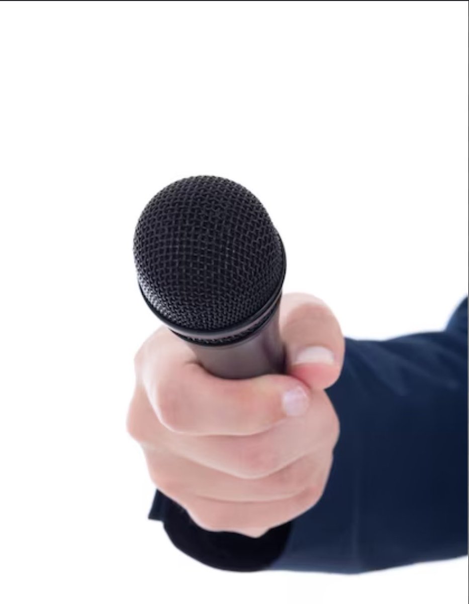 LeavellKarnell's tweet photo. When I BLOWUP, what’s the first thing you gone ask me for?🎤 https://t.co/siZD1L8wl9