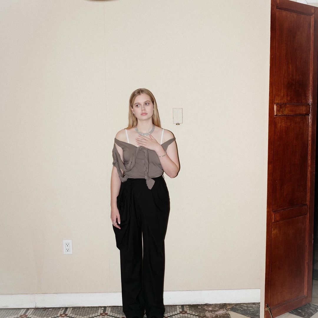 AngourieRBrasil's tweet photo. Linda! 

Angourie Rice para a Only Natural Diamonds. https://t.co/7YzyGZC4eq