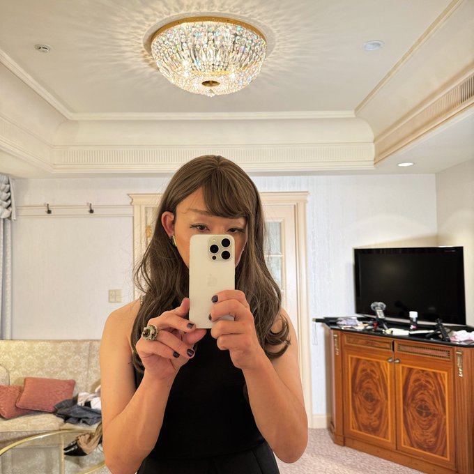 これでファボくるか、こないか。リーガロイヤルのスイートです。 https://t.co/SGRVTAhngw<a href="/tag/sissy"class="tags"><span>#sissy</span></a><a href="/tag/crossdresser"class="tags"><span>#crossdresser</span></a><a href="/tag/mtf"class="tags"><span>#mtf</span></a><a href="/tag/onlyfans"class="tags"><span>#onlyfans</span></a><a href="/tag/%E4%BC%AA%E5%A8%98"class="tags"><span>#伪娘</span></a><a href="/tag/%EC%97%AC%EC%9E%A5"class="tags"><span>#여장</span></a>