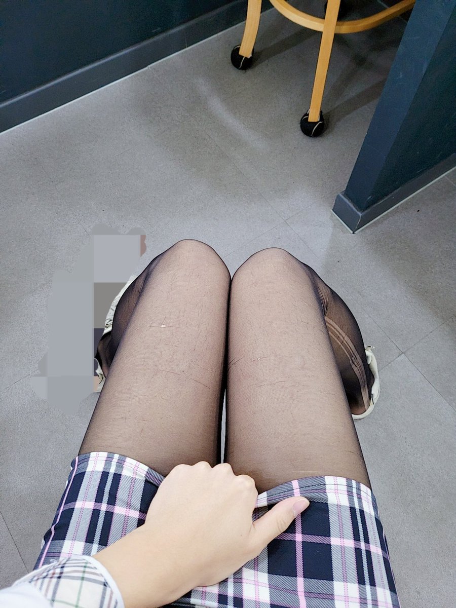 cd_hani's tweet photo. 좀 지났지만 공부하다 독서실에서 몰래~~
#cd #대전cd #sissy #시디 https://t.co/W98YIweYsJ