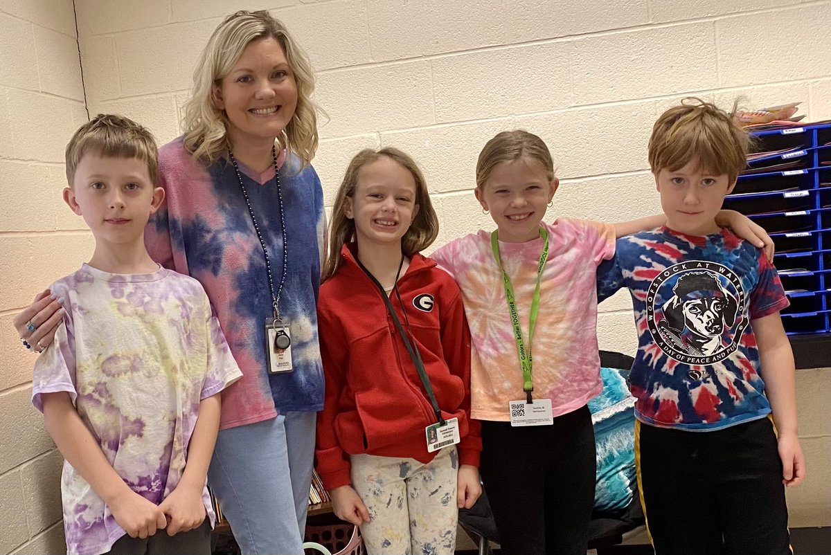 Stephanie tweet media