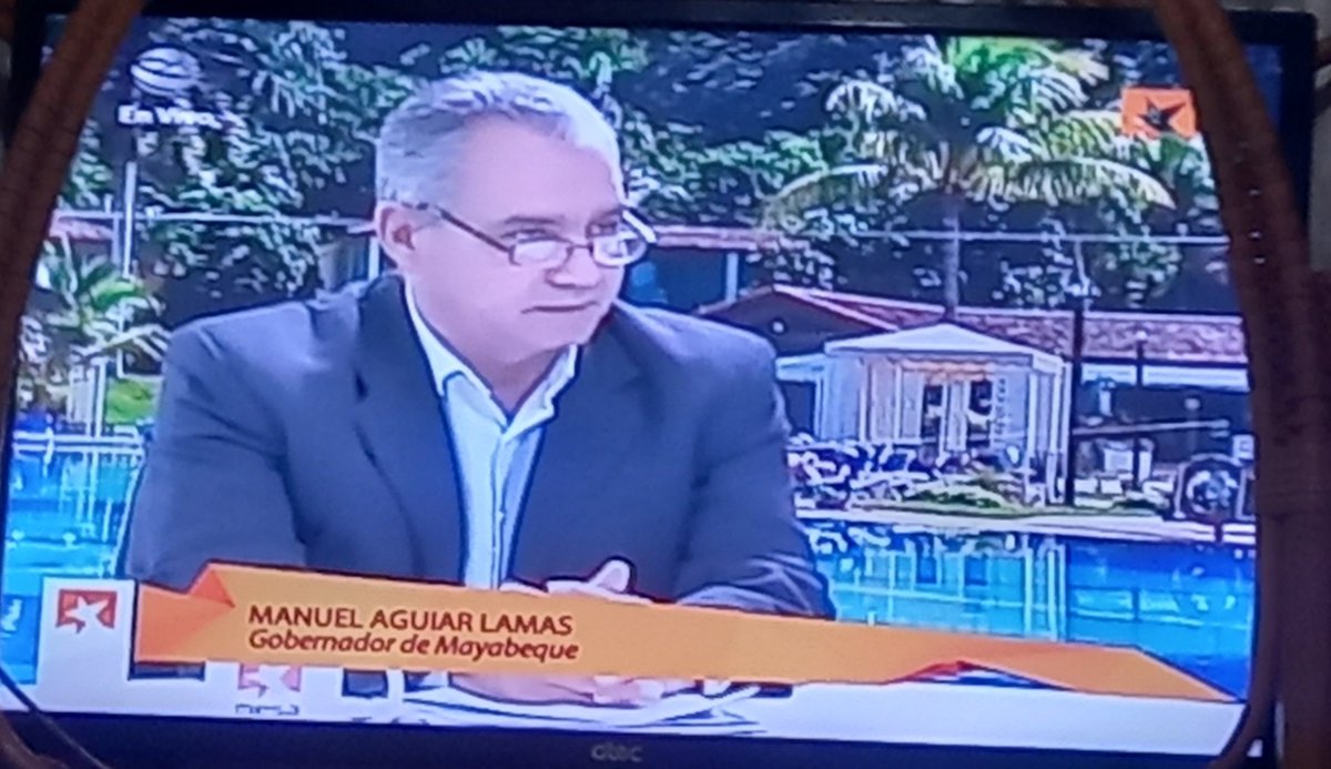 MarisolFFerrer's tweet photo. @lamas_aguiar Gobernador de #Matabeque en la mesa redonda, seguiremos adelante elevando los resultados #JuntosPorMayabeque @PartidoPCC @DiazCanelB @DrRobertoMOjeda @BYuniaky . https://t.co/jbhnobGqWq