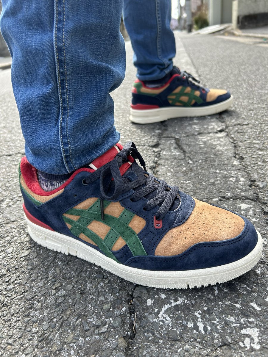 eiji_ihara's tweet photo. 今日のASICSTIGER × @ronniefieg @kith
EX89 "Outdoor"
#今日のASICSTIGER #asicssportstyle #asicstiger #EX89 https://t.co/mmSigbiEcp