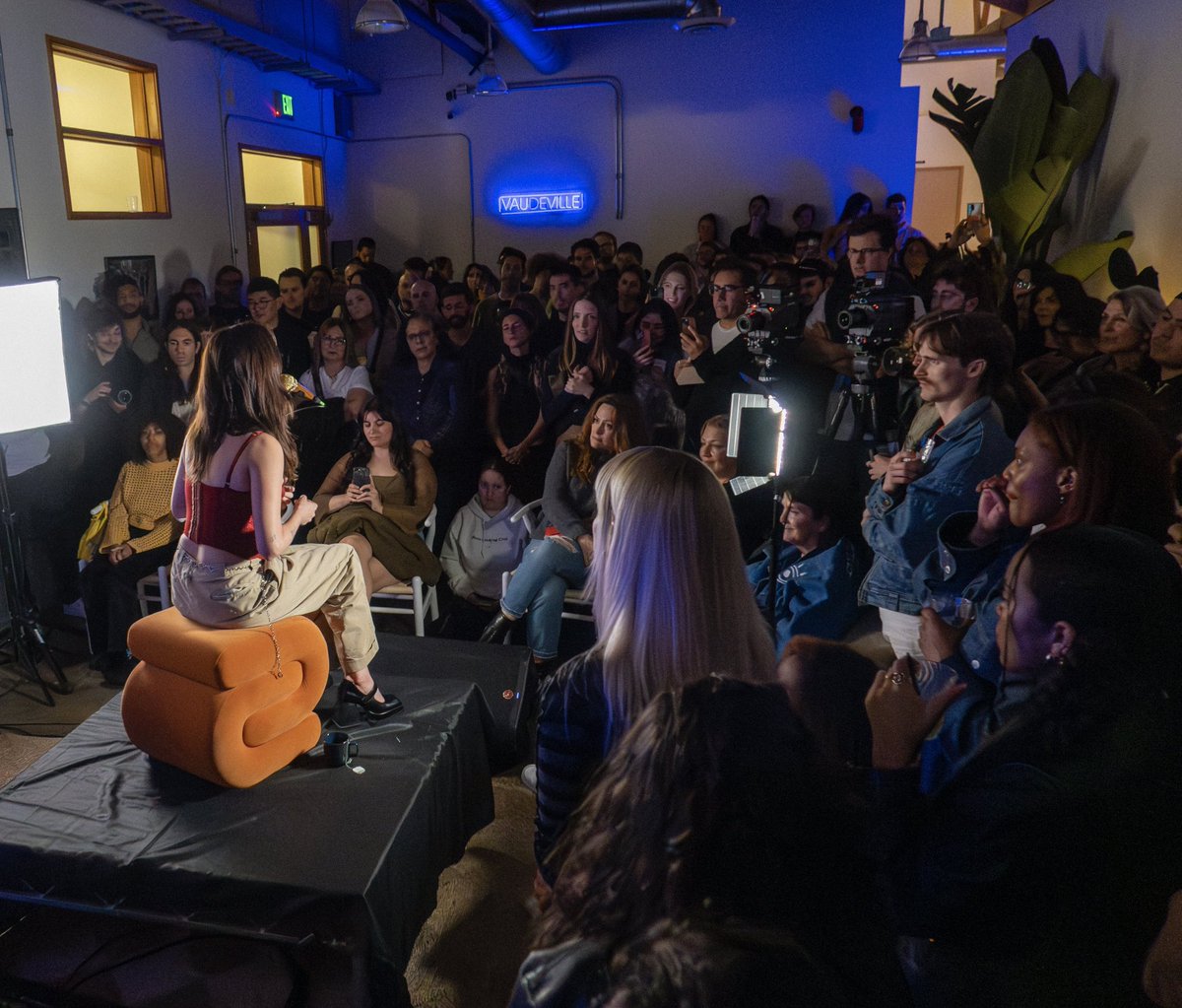 Push-Up Bra LA tweet media