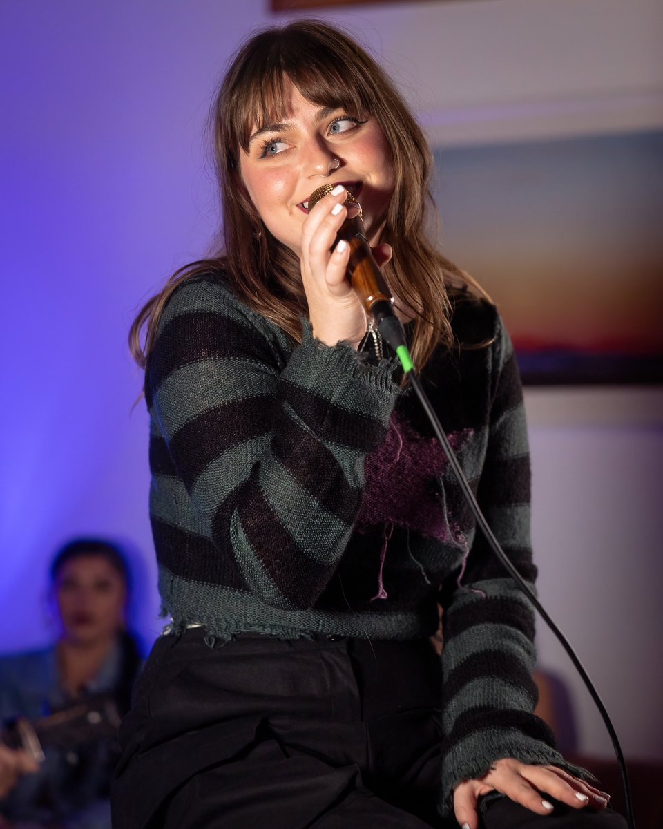 Push-Up Bra LA tweet media