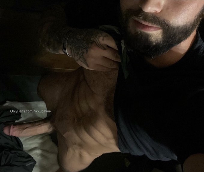 Get on your knees 😈  https://t.co/ucs4bAGyBW https://t.co/EDkZxlThRe