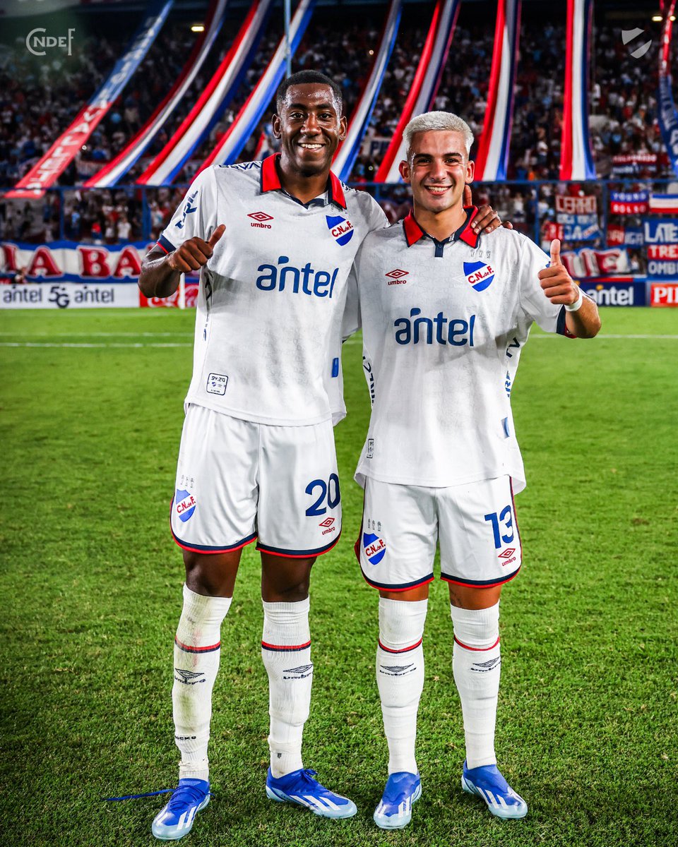 ⚽️ Los 𝗴𝗼𝗹𝗲𝘀 de la noche 😁

2️⃣0️⃣ <a href="/GLalo19/">Gonzalo Carneiro</a> 
1️⃣3️⃣ <a href="/maateantoni_/">Mate Antoni</a> 

#ElClubGigante 🔵⚪️🔴