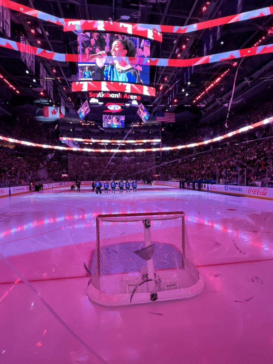 zulfi_sheikh's tweet photo. What an unreal experience, up close. 

Shoutout @thepwhlofficial for providing another example of how this city is ready for women’s sports at the biggest stages! https://t.co/hSYY6XLdW9