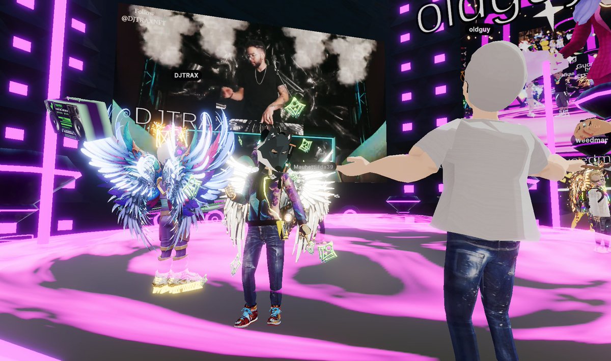 grafkaal's tweet photo. LFG Party, Vroomway Social Friday's Ft. DJ TRAX at The Recharge DCL -64,-71
#Vroomway #TheRecharge @DJTRAXNFT @Vroomwayio https://t.co/Fj1Oe6GZcg
