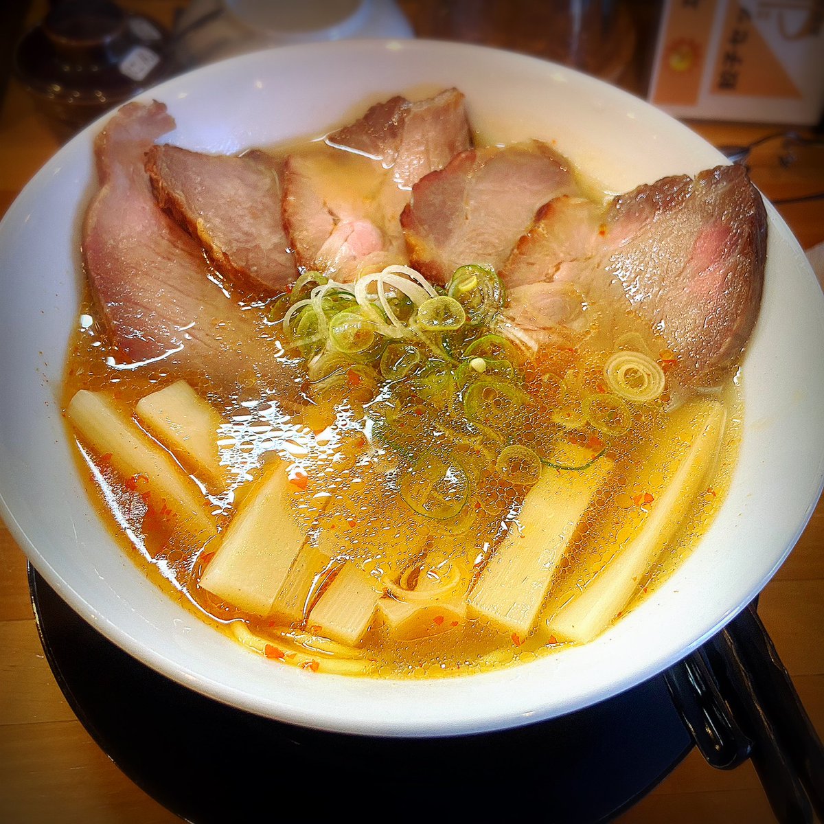tomas69b's tweet image. (続き)↑

一日でラーメン2杯食べたり🍜🍜
CHOP先輩親子と映画話しに花が咲いたり
ジュニアと動画編集の話ししたりと
充実のオフでごさんした(￣▽￣)⚡️
#thundertomas⚡️ #thunderafterfive⚡️ #thunderprowrestling⚡️ #thunderrahmen🍜⚡️ #cmll🇲🇽🤼‍♀️🤼‍♂️ #newjapanprowrestling🦁 #thunderbooks📖⚡️