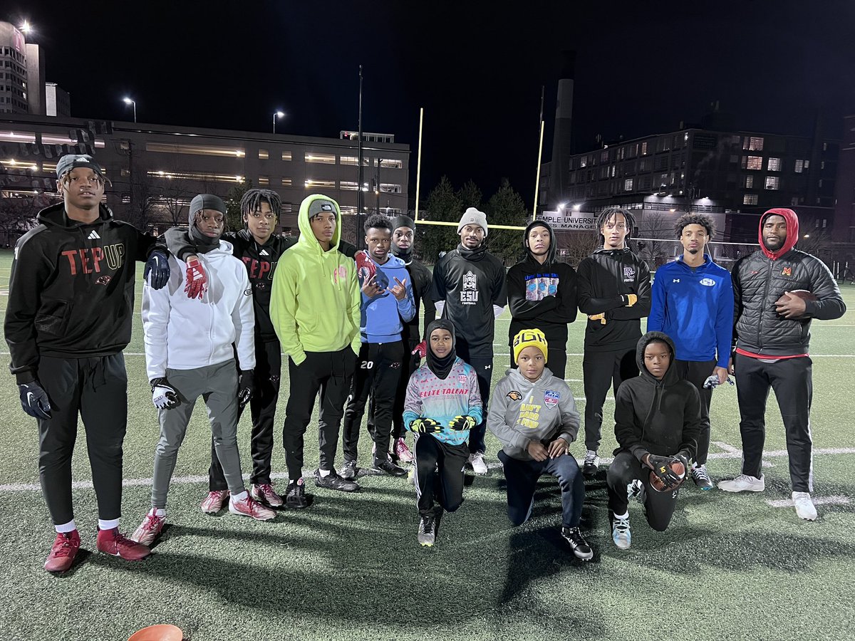 Working on a cold Friday night !!! how bad do  u want to be great ! 🎯🎯