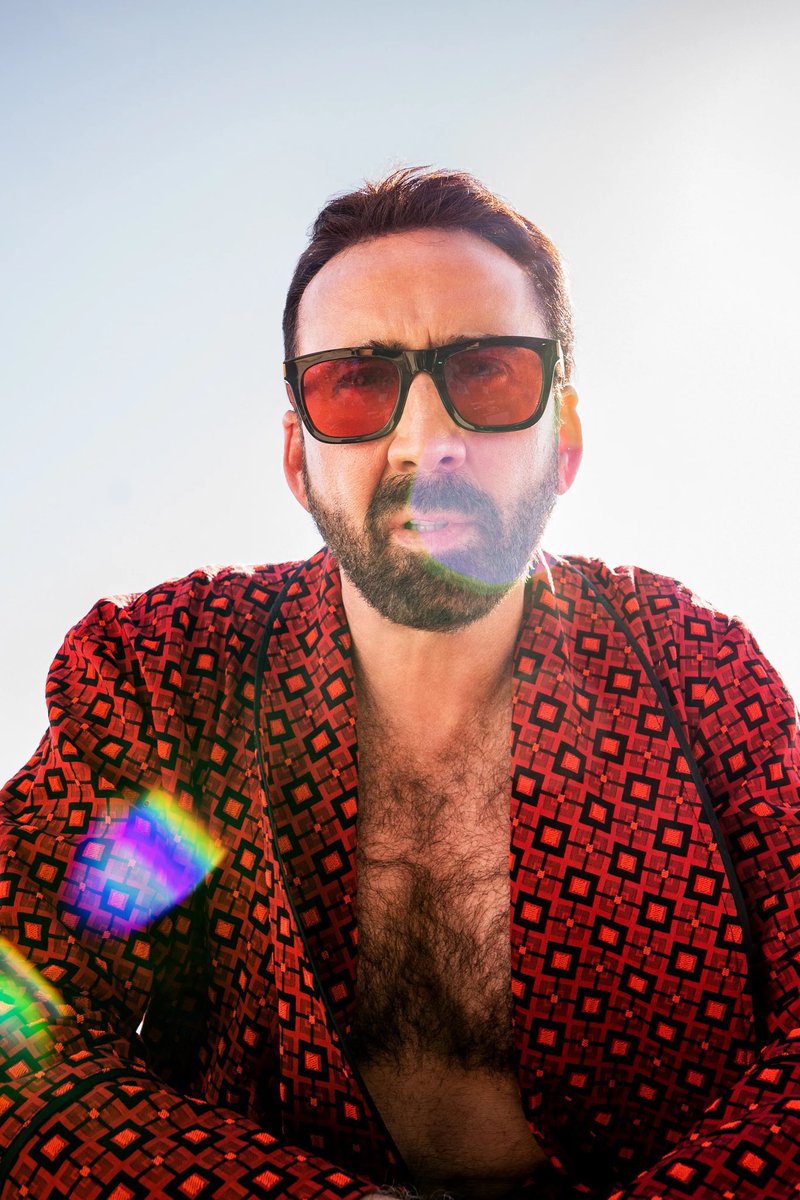 DiscussingFilm's tweet image. Nicolas Cage is in talks to return for the live-action ‘SPIDER-MAN NOIR’ series.

(Source: theankler.com/p/silk-spider-…)