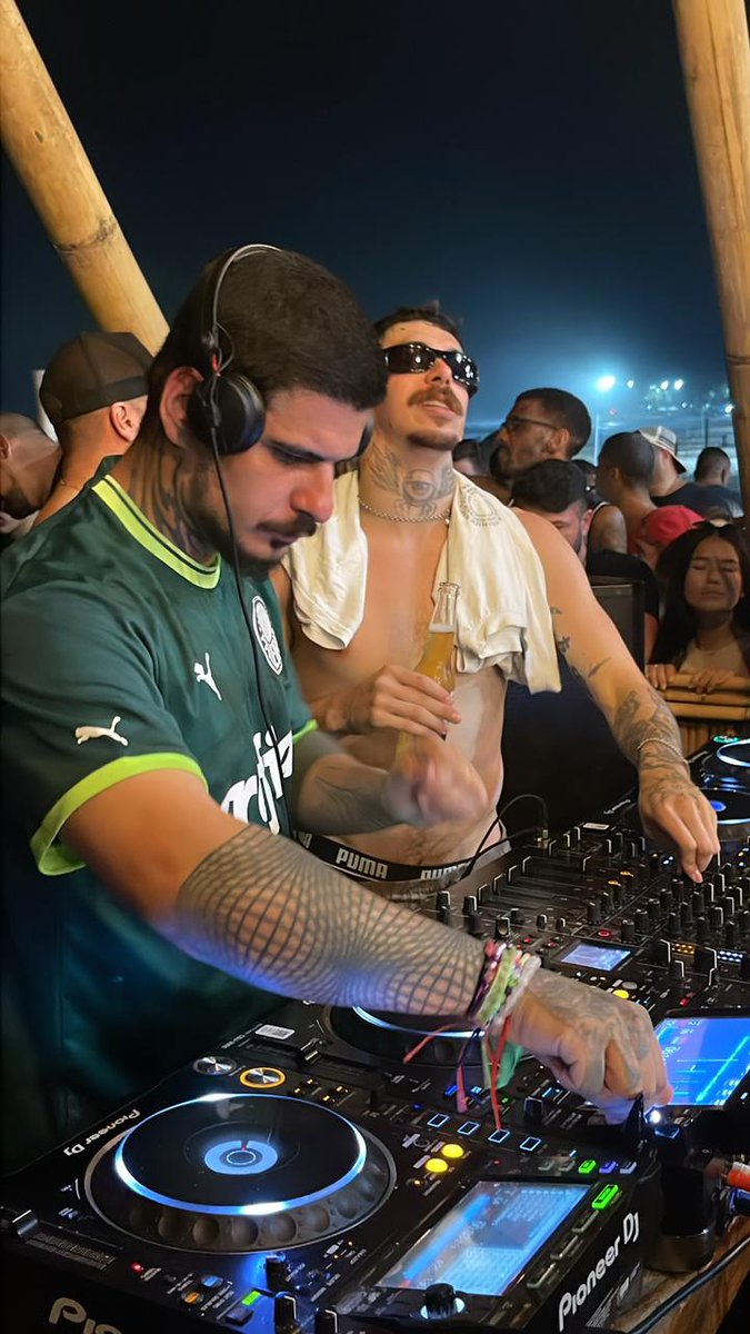 vntgclturemood's tweet image. Essa dupla 🤌🏻🔥🔥 
@VintageCulture b2b @MochakkMusic no RJ"