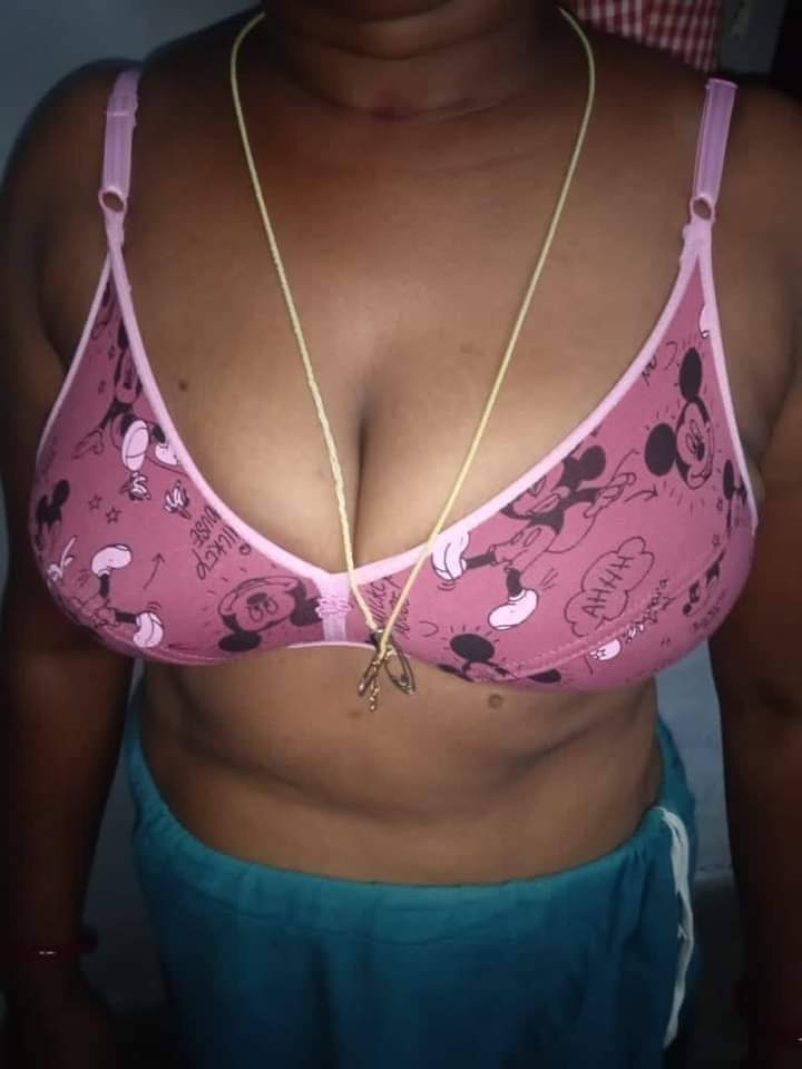 DeepuDs0793046's tweet photo. 👙 https://t.co/uqoCV6uMAU