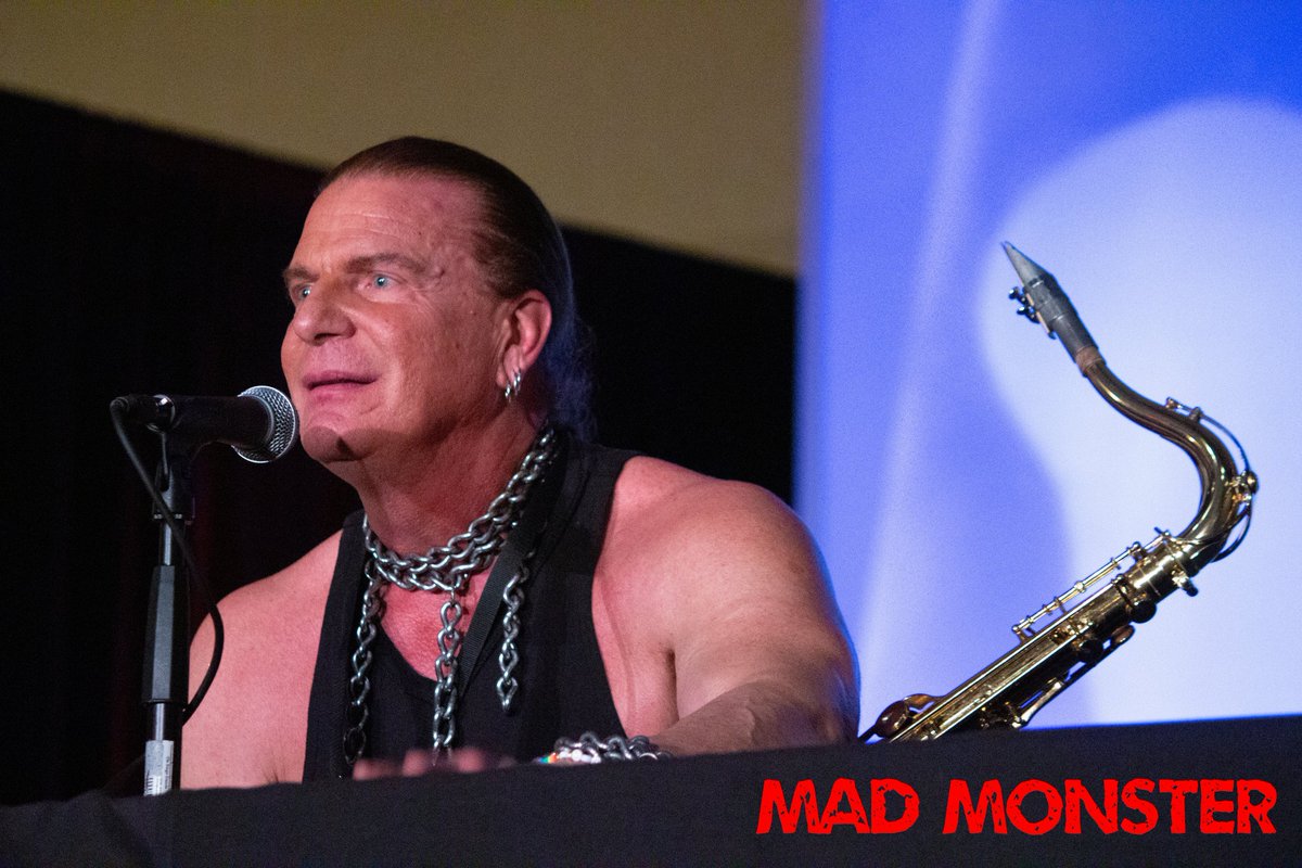 MaryGhost92's tweet image. #TimCappello at his panel at @MadMonsterMag! #TheLostBoys #MadMonster #MadMonsterParty