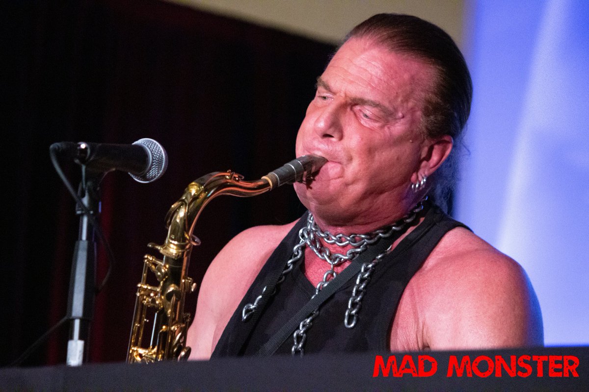MaryGhost92's tweet image. #TimCappello at his panel at @MadMonsterMag! #TheLostBoys #MadMonster #MadMonsterParty
