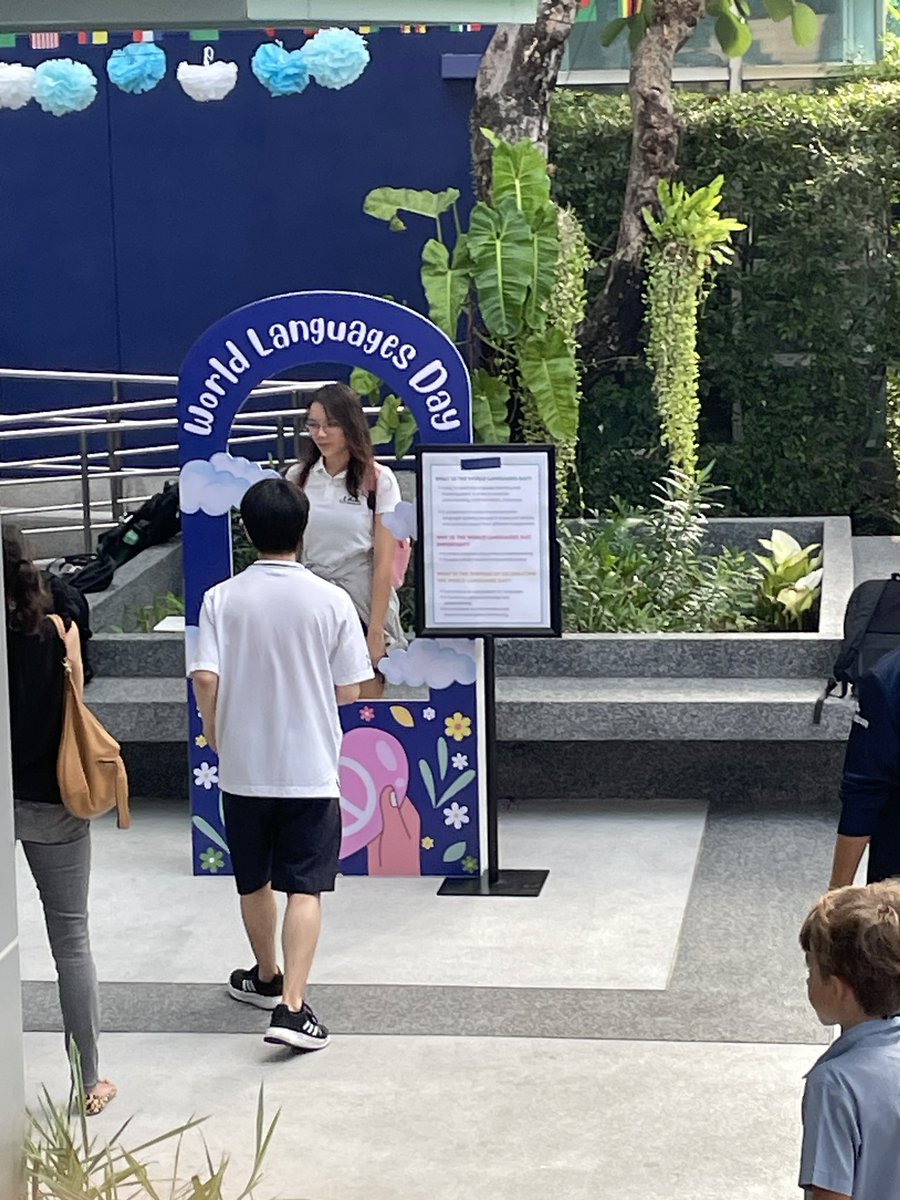 crisglezsalgado's tweet photo. We are celebrating World Language Day, this year around the theme of #peace, because we are proud of the alive multilingualism that we experience everyday at @NISTSchool . #worldlanguages #multilingualism #peace #nisties https://t.co/ikA0wCPMYY