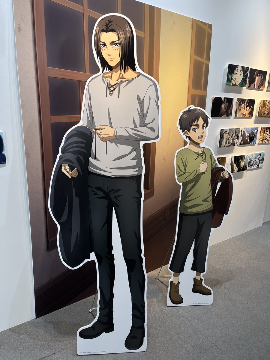 進撃の巨人 #10yearsjourney 等身大パネル lifesize cardboard cutout