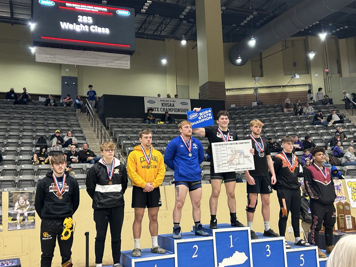 trinitysports's tweet photo. Congrats Lane☘️🤼‍♂️🏆 https://t.co/BDn735ZCm2