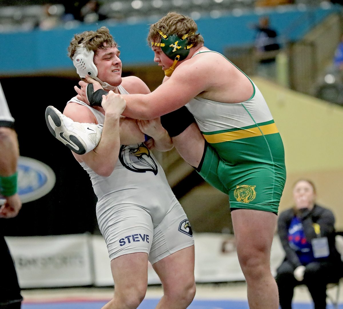 RichmondRsports's tweet photo. HIGH SCHOOL WRESTLING
Madison Southern's Stephen Whitehead finished as the state runner-up in the heavyweight division for the second straight season
The senior fell to Carter Guillaume of St. Xavier in the title match on Friday in Lexington 
@MSHSWRESTLING1 https://t.co/E7R0czWm3Q