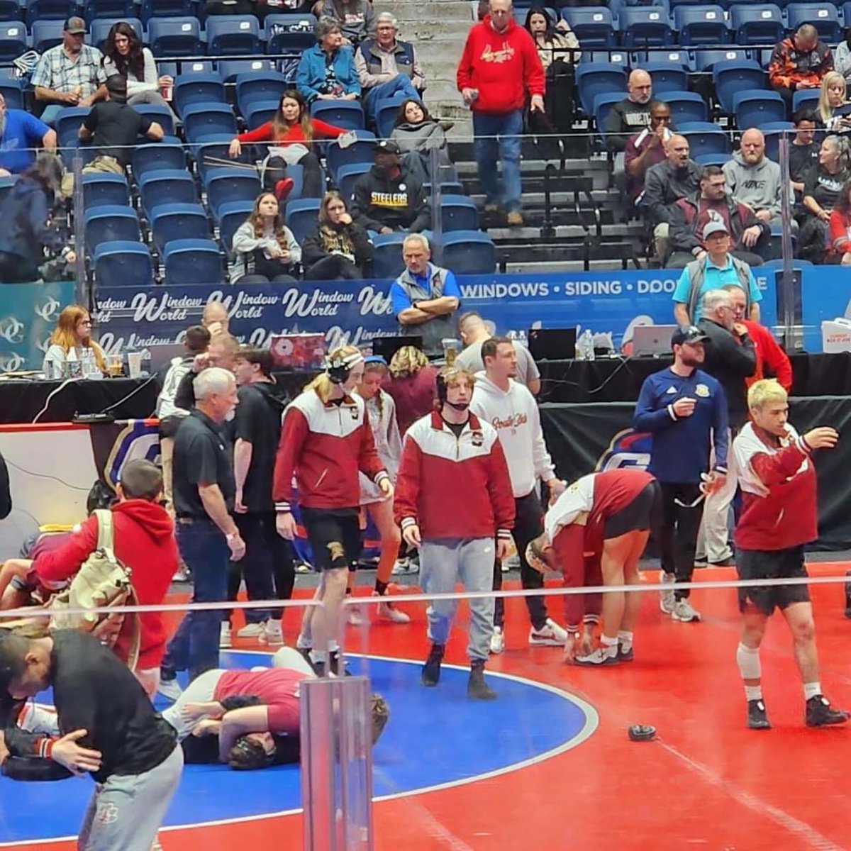Update from Day 2‼️

South has 2 STATE FINALISTS‼️

150 Ryan Seymour
&amp;
175 Luke Hayes

South has 3 more State Placers‼️

140 Kaleb Cooper
165 Tim Brown
285 Kai Keller

Conso Semis start at 9:30am then Conso Finals &amp; then Championship Finals🛡️⚔️

<a href="/GeorgiaGrappler/">Georgia Grappler</a> <a href="/SeWrestle/">SEWrestle</a>