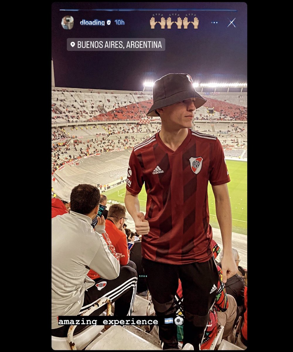 El famoso sobrino de Kanye West  llamado “D’Angelo Russell” está en Argentina hace 1 semana y fue al Estadio Monumental de River Plate…
Hazlo Ye, Buenos Aires te espera 👀
#VulturesTourArgentina