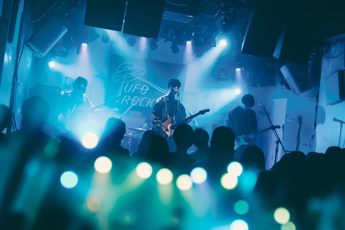 ufo_rock_fes's tweet photo. 【🛸LIVE Photo🛸】

UFO ROCK FES SIRIUS edition

▪️曖昧私米 @imymemine_band 

東京編トップバッター
素敵な演奏ありがとうございました。
これからも共に歩みたいです

photo by ( @wakaa_02 )

#UFOROCKFES https://t.co/ZLm26IKiPC