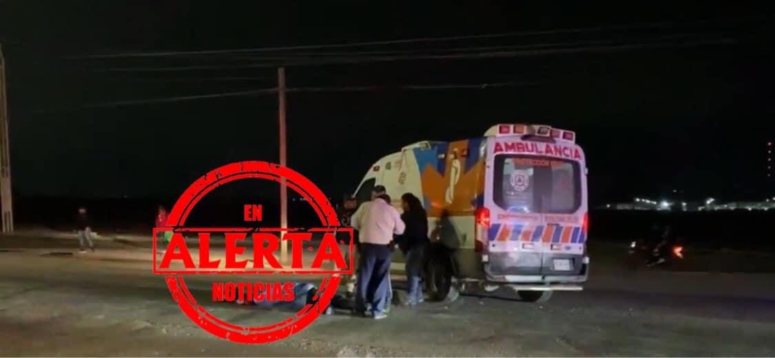 AlertaNoticiaas's tweet photo. Un  hombre fallec3 tras ser @tropellado

Cadereyta.-Un trágico accidente ocurrió en la carretera libre a Reynosa, frente a la colonia Santa Anita  en el municipio de Cadereyta, donde un individuo perdió la vida tras ser arrollado. El suceso tuvo lugar en una de las vías más trans https://t.co/KHQKp8HKxD