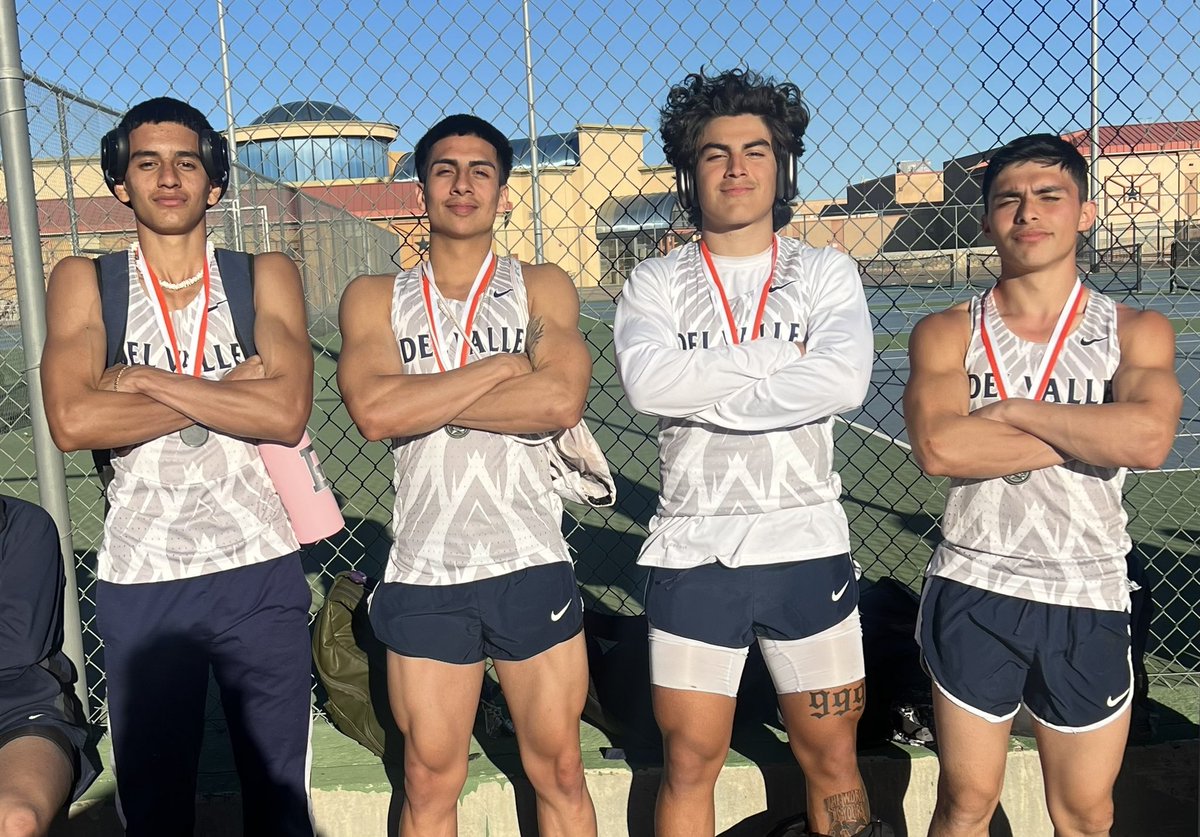 dvtrack's tweet photo. Day 1 and we have some top finishers, 4x200 2nd Place. Sheyna Arrieta  3rd place Shot, and Cesar Ruiz 3rd in pole vault https://t.co/KxUZHjvnDG