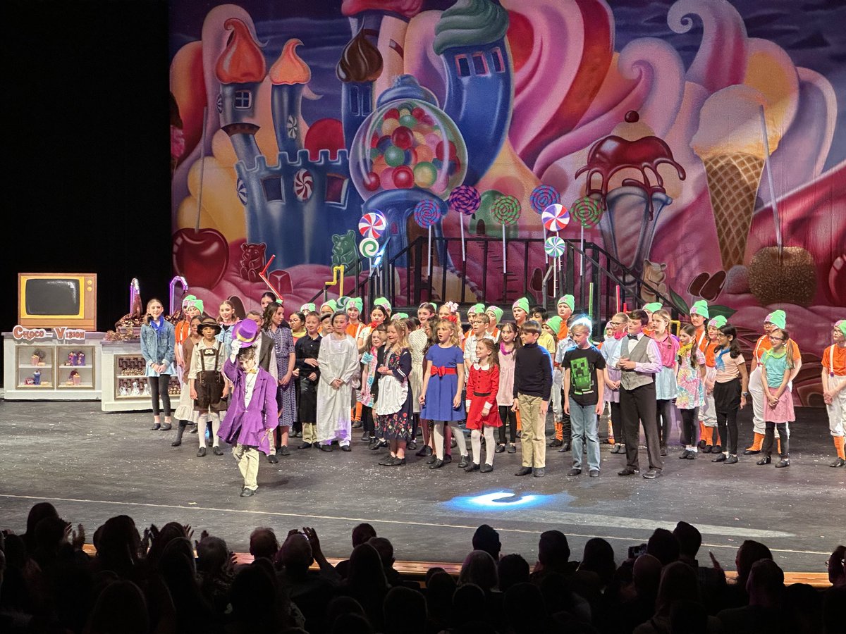 Incredible show tonight. The students worked so hard to achieve excellence. Thank you to the fabulous directors for giving our students this golden opportunity! ⁦<a href="/JenKallausD95/">Jennifer Kallaus</a>⁩ ⁦<a href="/KevinOlsenD95/">Kevin Olsen</a>⁩ ⁦<a href="/GalltKelley/">Dr. Kelley Gallt</a>⁩ #d95rocks