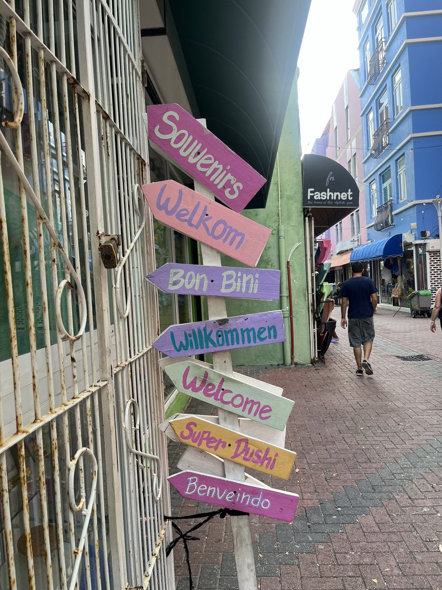 1x__airyiana's tweet photo. Curaçao DUMP 🇨🇼 https://t.co/O8FoIjTks8