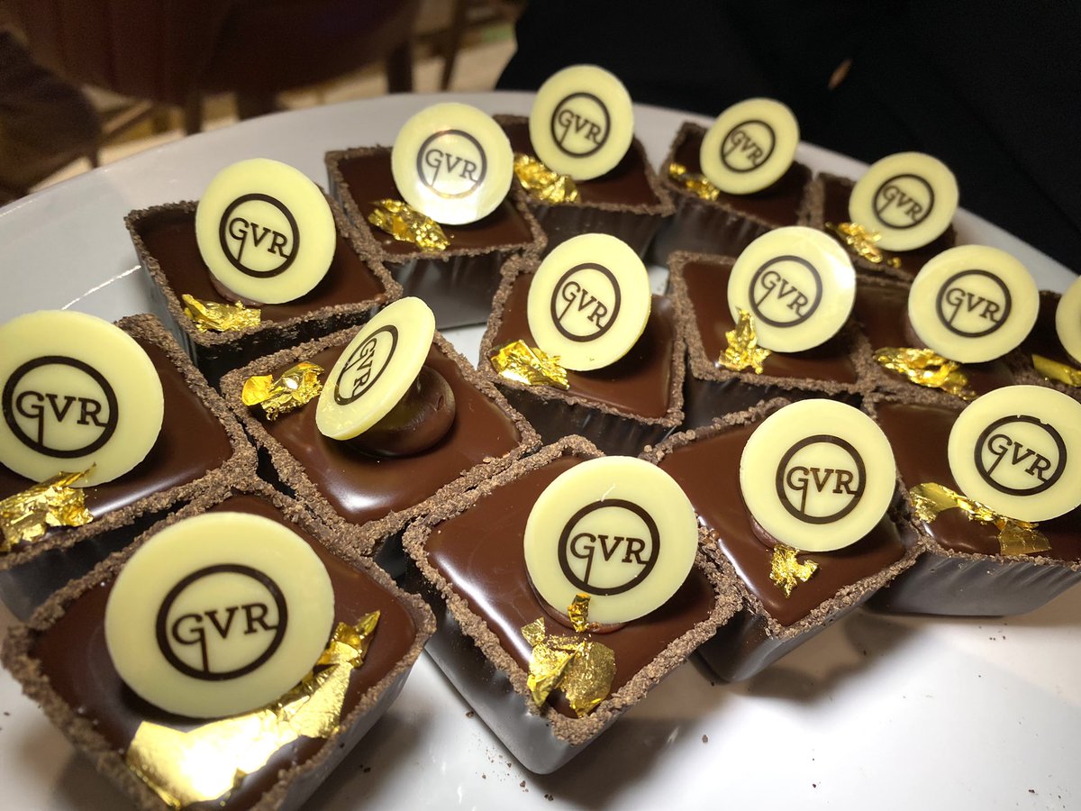 Station Casinos knows its target demo. Lots of Espresso Martinis, sweets and MILFs (all due respect) in the new Green Valley Ranch high limit slot room. <a href="/GVRcasino/">Green Valley Ranch</a>