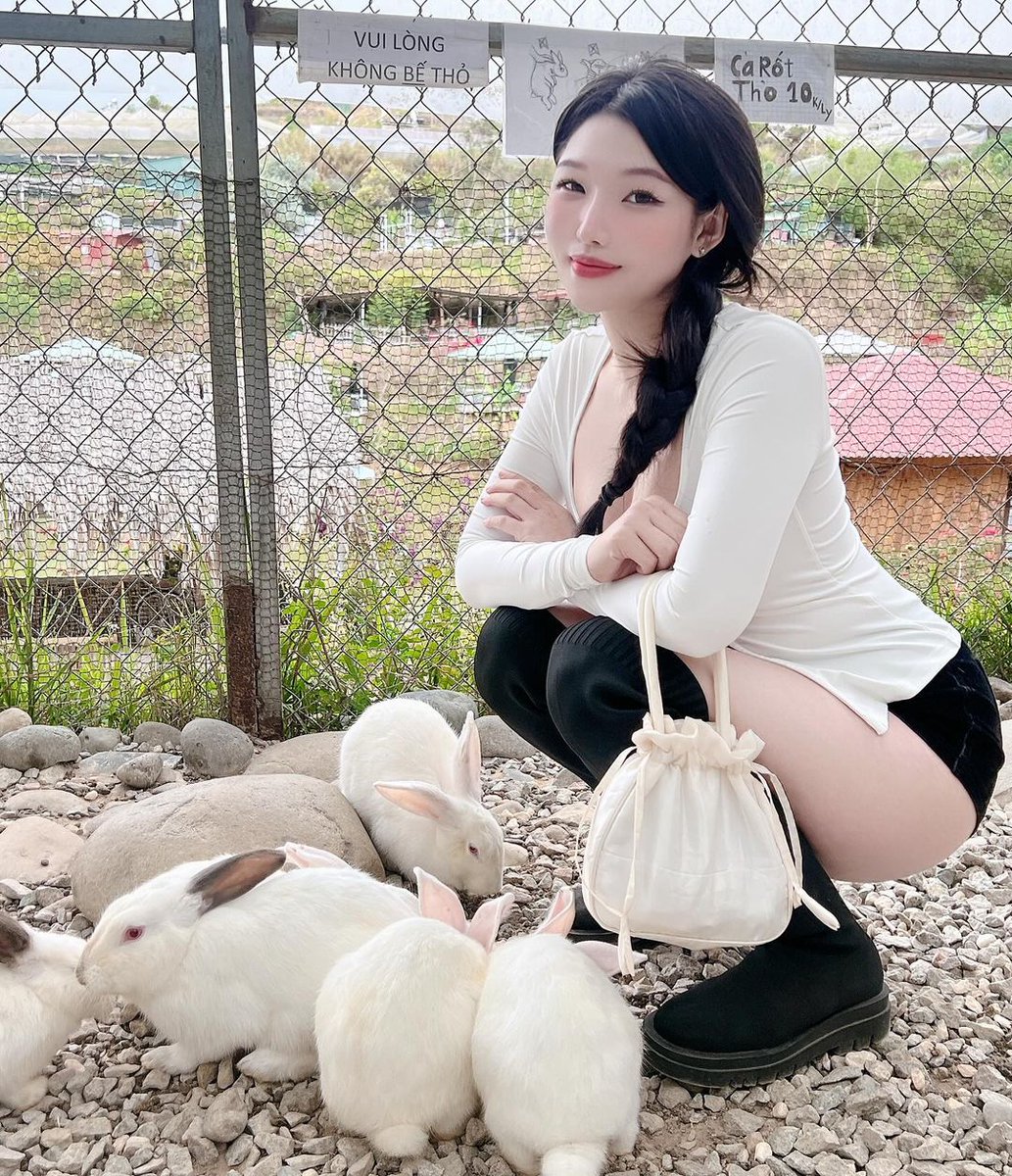 daiisymom's tweet photo. kinciii 🐰🤍 https://t.co/lBw8CcYWvz