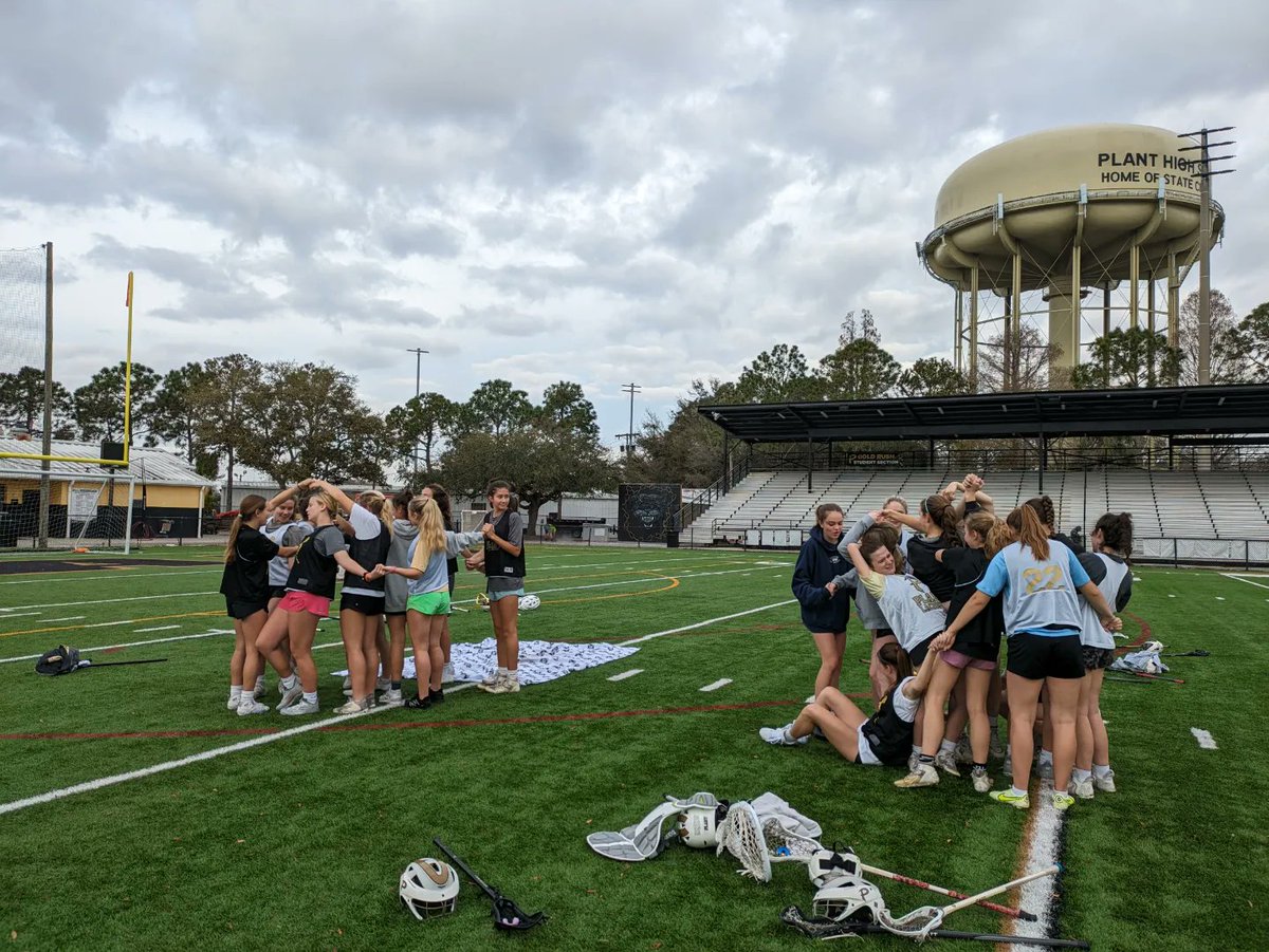 LadyPantherLax's tweet image. Great first week of games (2-0)! PLax parents "bonded" pre-game &amp;amp; we kept our Fair Day tradition w/an early practice and breakfast at South Tampa Village Inn. Great food &amp;amp; great service! #PLAX2024 #GetOnTheBus @HBPlantAthletic @PlantHighschool @tampalaxreport @southtampavi