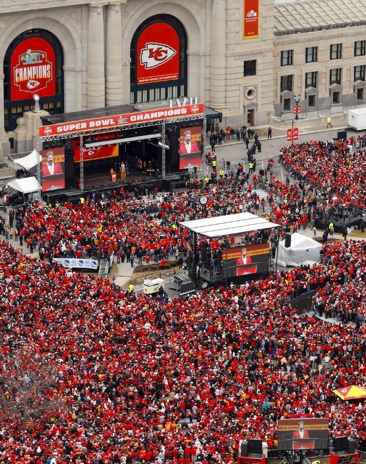 CoffindafferFBI's tweet photo. It is noteworthy that there were shootings at the #TexasRangers parade following their World Series Victory and after the #DenverNuggets championships, both in 2023. 

Basketball
Baseball
Football

Reasons:

Drugs/Roadrage/Gangs, respectively.

#KansasCity
#Denver 
#Dallas
#Texas https://t.co/pFXsDps5u2