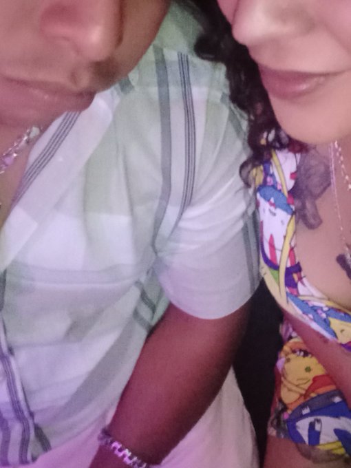 Kika Salvaje’s pics and videos